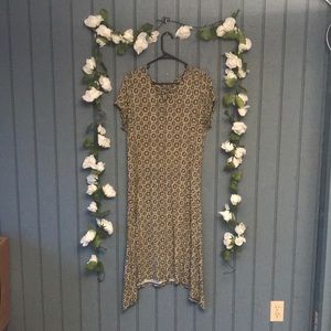 Very comfortable and versatile dress. Size Large.